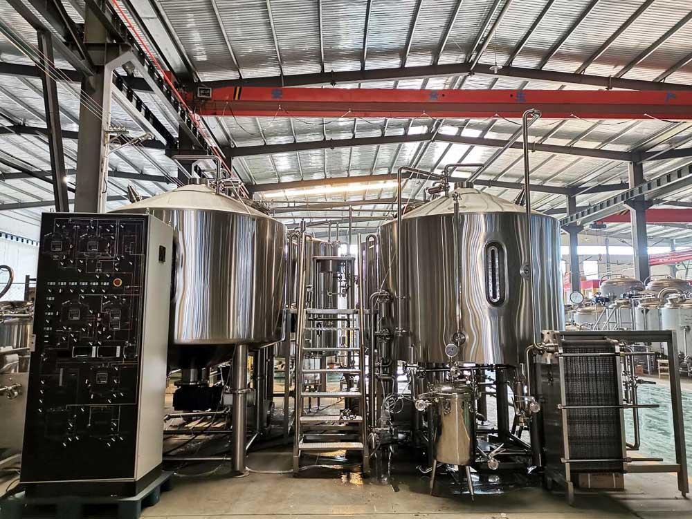 <b>35 HL Three Vessel Brewhouse </b>